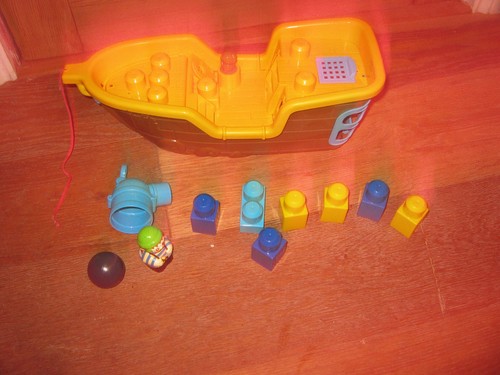 Mega bloks pirate ship - pirate, music